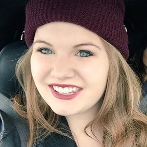 Meet your Posher, Whitney